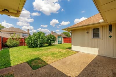 2526 Willowdale Drive, Carrollton TX 75006 - Photo 2