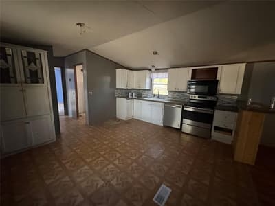 839 Tepee Trail, Granbury TX 76048 - Photo 4