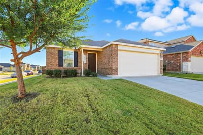 10101 Newtown Drive, Fort Worth TX 76036 - Photo 4