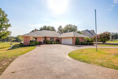 8810 Bellechase Road, Granbury TX 76049