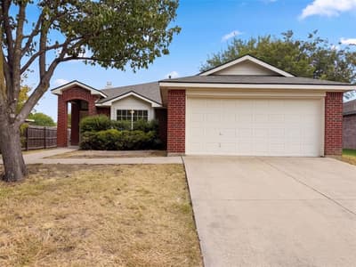 825 Dixon Lane, Denton TX 76207