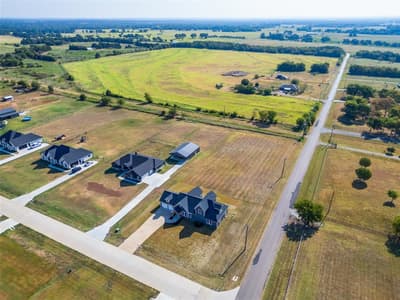 1561 Dixie Estates Way, Whitesboro TX 76273 - Photo 3