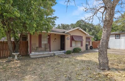 2640 Pioneer Street, Fort Worth TX 76119 - Photo 3