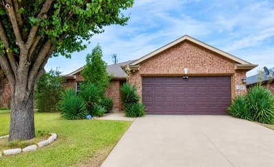 226 Starlight Drive, Forney TX 75126 - Photo 2
