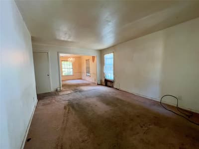 1323 S Denley Drive, Dallas TX 75216 - Photo 2