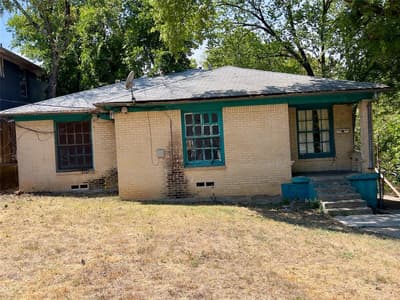 1323 S Denley Drive, Dallas TX 75216