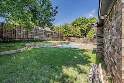5203 N Briar Ridge Circle, McKinney TX 75072 - Photo 2