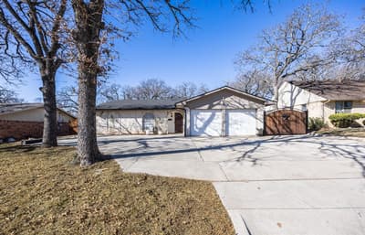 6704 Trailwood Drive, Forest Hill TX 76140 - Photo 2