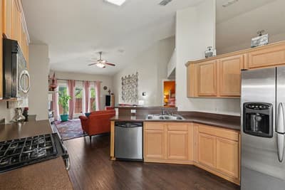 5896 Vista Heights Lane, Grand Prairie TX 75052 - Photo 5