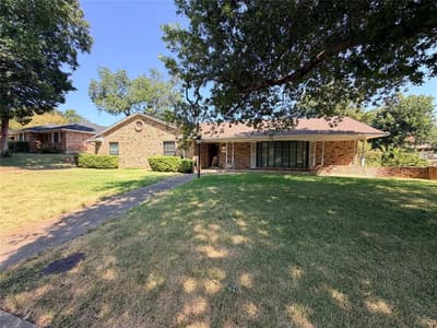 921 Medalist Drive, Dallas TX 75232