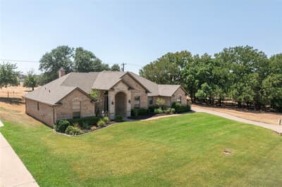 6909 Westover Drive, Granbury TX 76049 - Photo 3
