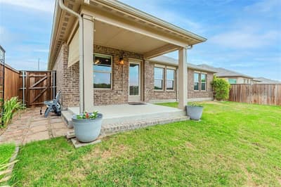 112 Plumed Thistle Drive, Fort Worth TX 76131 - Photo 5