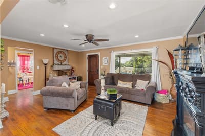 901 W Wrights Avenue, Comanche TX 76442 - Photo 4