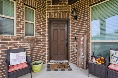 1112 Bear Oak Drive, Burleson TX 76028 - Photo 5