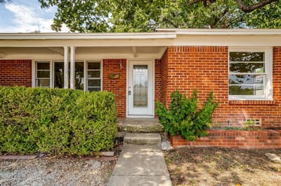 5736 Tracyne Drive, Westworth Village TX 76114 - Photo 4