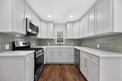 409 S Barnett Avenue, Dallas TX 75211 - Photo 2
