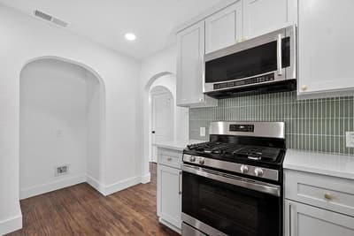 409 S Barnett Avenue, Dallas TX 75211 - Photo 4