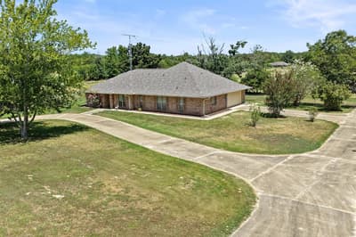 1149 County Road 4510, Mount Pleasant TX 75455 - Photo 3