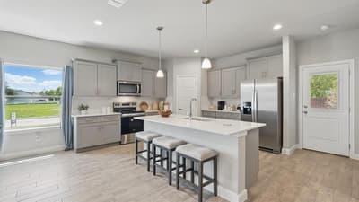 4919 SIMMENTAL Drive, Arlington TX 76001 - Photo 2