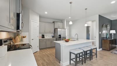 4919 SIMMENTAL Drive, Arlington TX 76001 - Photo 3