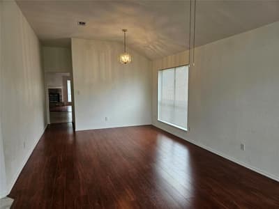 5901 Rising Meadow Drive, Arlington TX 76018 - Photo 3