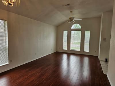 5901 Rising Meadow Drive, Arlington TX 76018 - Photo 5