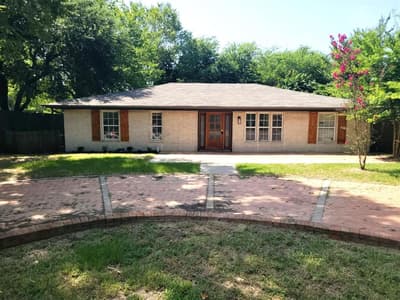 103 W Cayuga Drive, Athens TX 75751