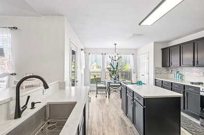 6925 Evening Shade Lane, Arlington TX 76002 - Photo 2