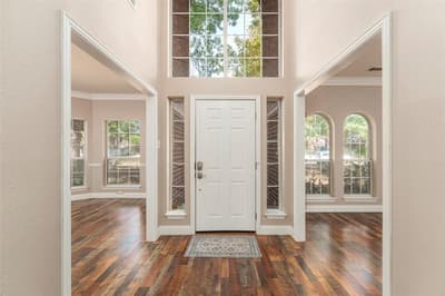 6101 Copperfield Drive, Arlington TX 76001 - Photo 5