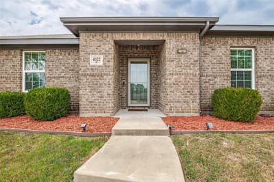 4022 Meadow Canyon Drive, Lancaster TX 75146 - Photo 3
