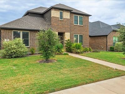 44 River Oaks Boulevard, Waxahachie TX 75165 - Photo 2