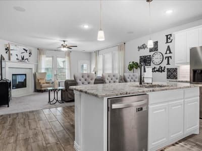 44 River Oaks Boulevard, Waxahachie TX 75165 - Photo 5