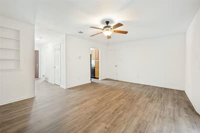 821 E Glendale St., Crowley TX 76036 - Photo 3
