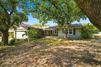 3300 Leith Avenue, Fort Worth TX 76133 - Photo 2