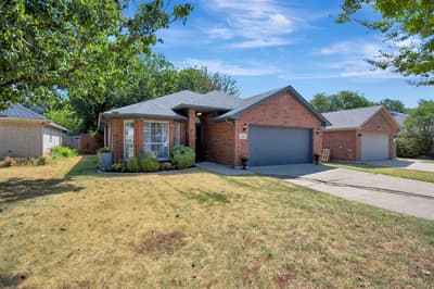 4220 Maryanne Place, Haltom City TX 76137 - Photo 2