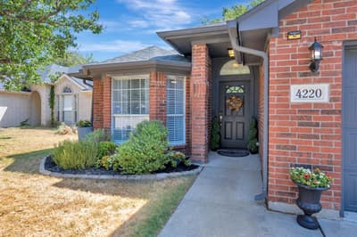 4220 Maryanne Place, Haltom City TX 76137
