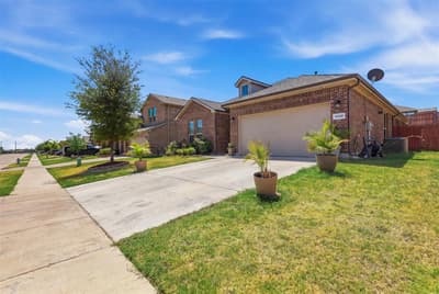 1112 Pacifica Trail, Cleburne TX 76033 - Photo 3
