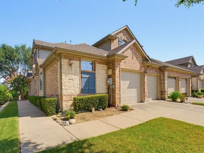 1833 Brookview Drive, Carrollton TX 75007 - Photo 2