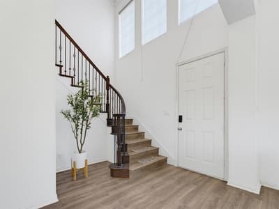 1833 Brookview Drive, Carrollton TX 75007 - Photo 4