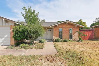 4207 Rainier Street, Irving TX 75062 - Photo 2