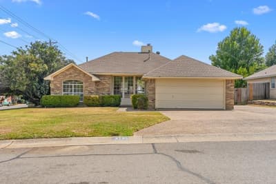 419 Strata Drive, Denton TX 76201 - Photo 2