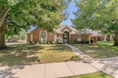 8328 Asta Court, Benbrook TX 76126