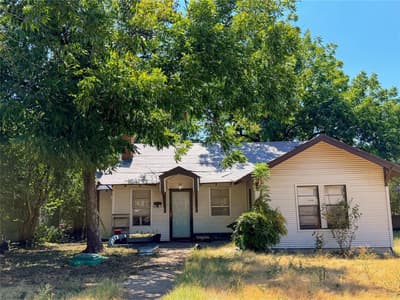 2512 Colonial Avenue, Waco TX 76707