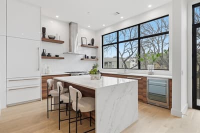 610 N Oak Cliff Boulevard # 305, Dallas TX 75208