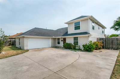 2124 Brentwood Lane, Carrollton TX 75006 - Photo 2