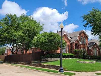 1464 Summerhill Drive, Carrollton TX 75007 - Photo 2