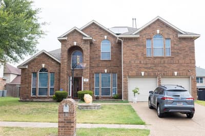 737 Honeysuckle, DeSoto TX 75115