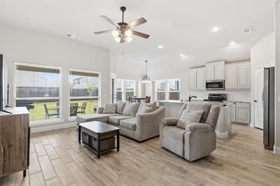 211 Nickolas Drive, Princeton TX 75407 - Photo 4