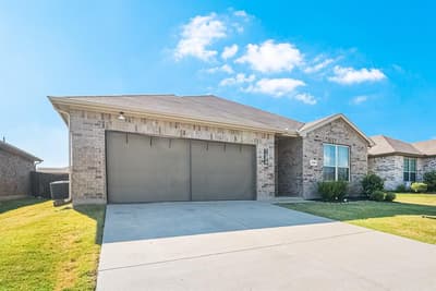 1048 Waverly Drive, Van Alstyne TX 75495 - Photo 2