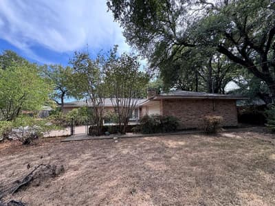 806 Sharpshire Street, Grand Prairie TX 75050 - Photo 5